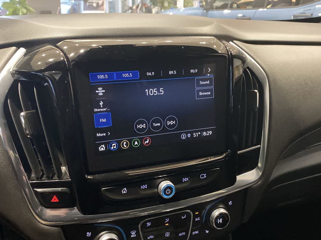 Thumbnail: 2023 Chevrolet Traverse - 16