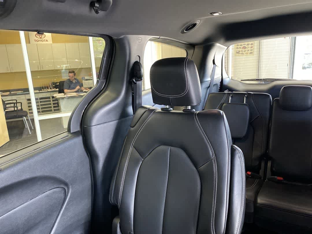Thumbnail: 2025 Chrysler Pacifica - 13