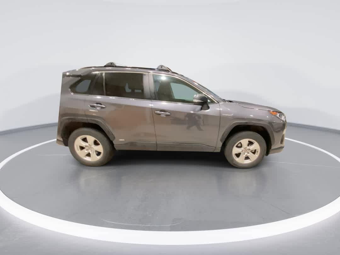 Thumbnail: 2021 Toyota RAV4 - 9