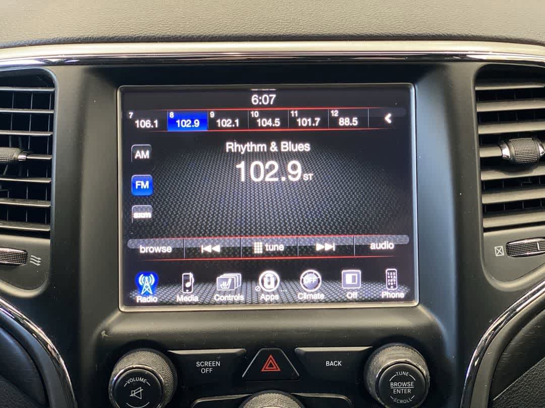 Thumbnail: 2017 Jeep Grand Cherokee - 19