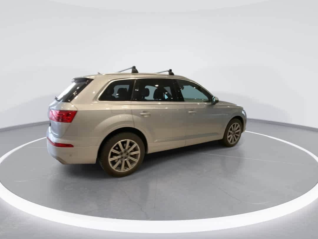Thumbnail: 2019 Audi Q7 - 8