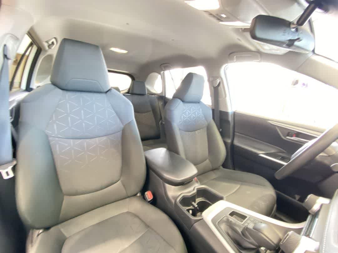 Thumbnail: 2025 Toyota RAV4 - 26