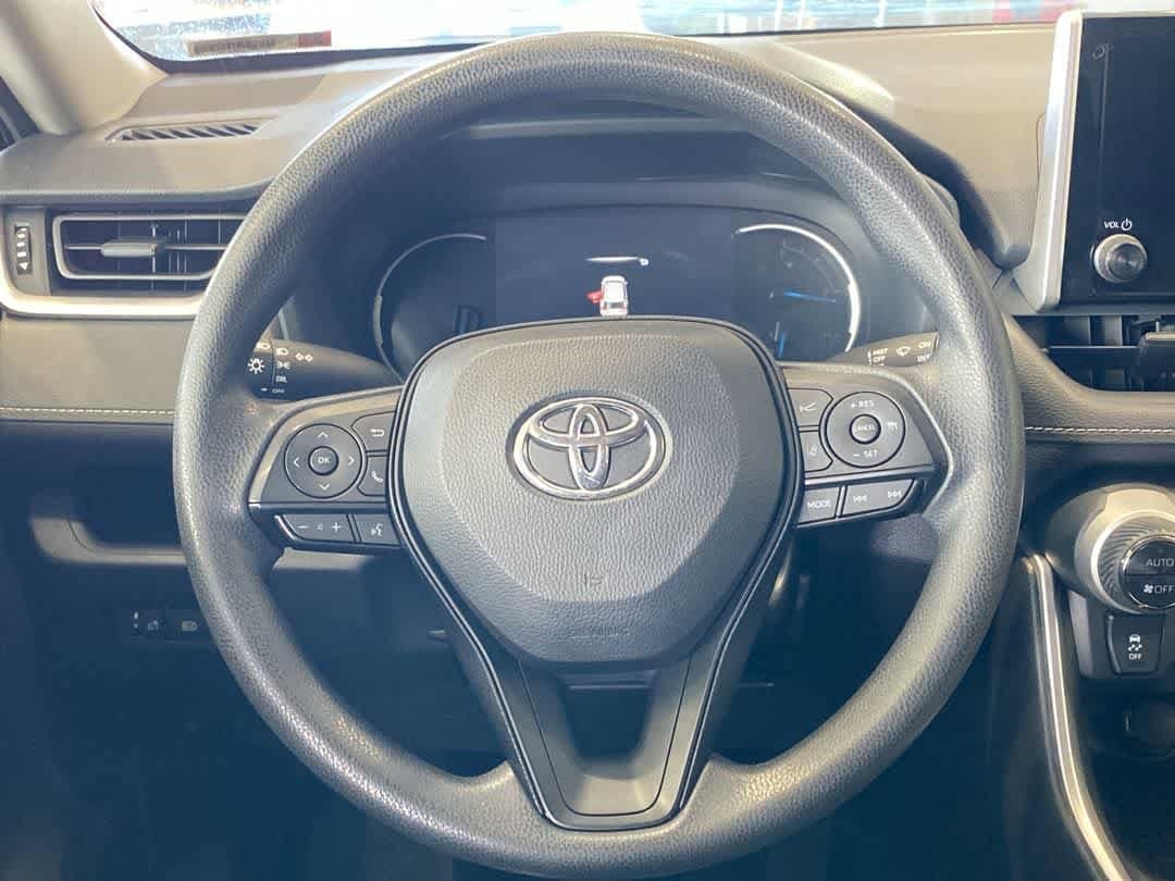 Thumbnail: 2024 Toyota RAV4 - 17