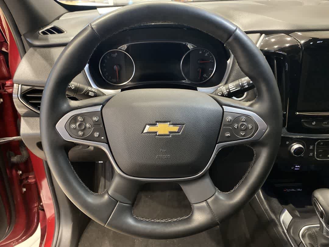 Thumbnail: 2023 Chevrolet Traverse - 14