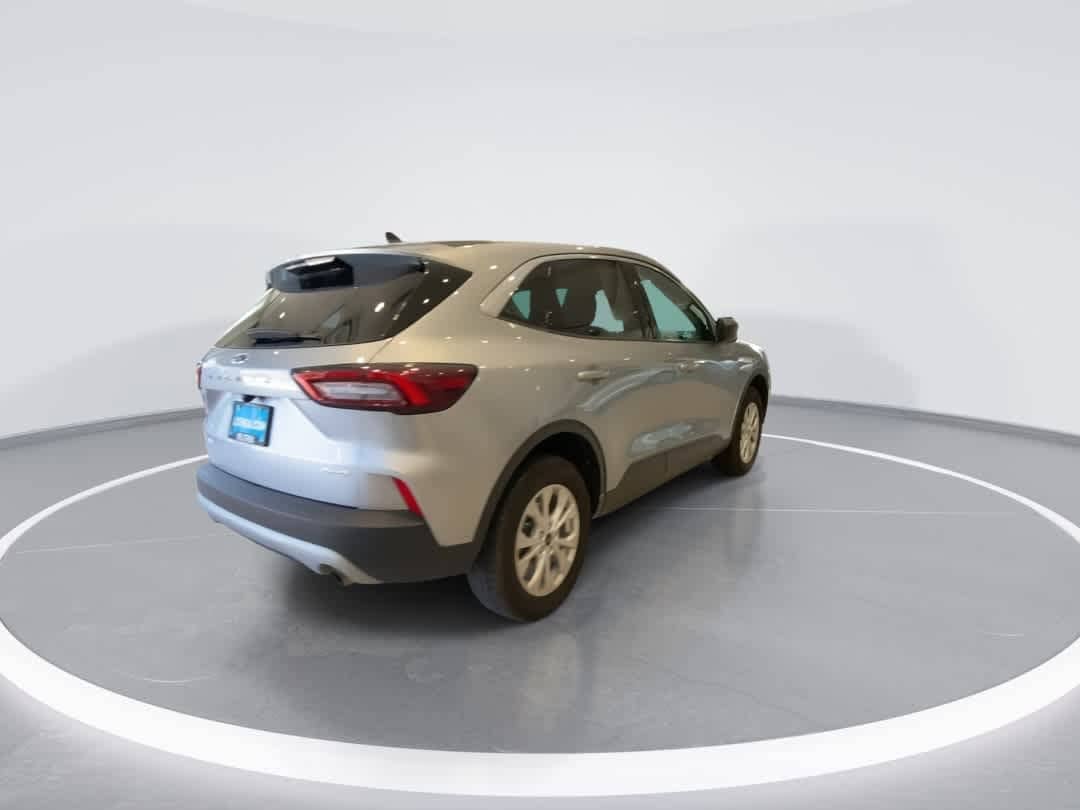 Thumbnail: 2024 Ford Escape - 8
