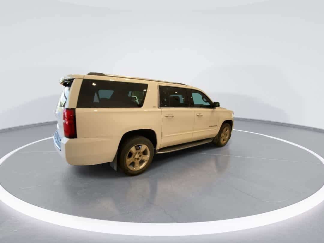 Thumbnail: 2015 Chevrolet Suburban - 8