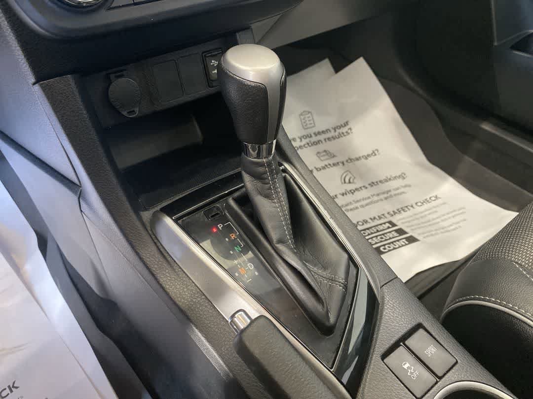 Thumbnail: 2015 Toyota Corolla - 21