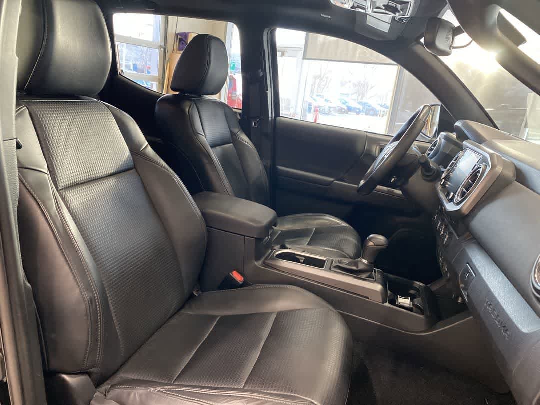 Thumbnail: 2020 Toyota Tacoma - 25