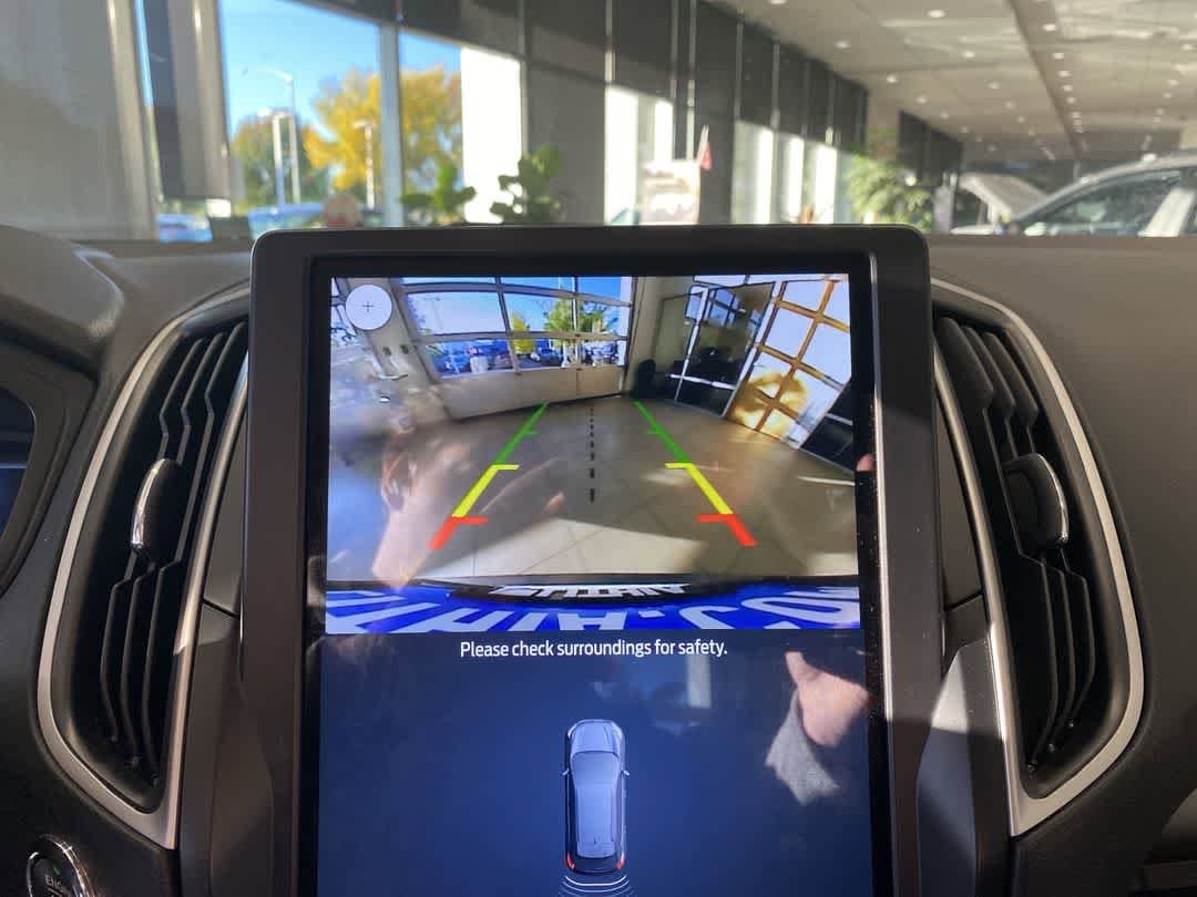 Thumbnail: 2024 Ford Edge - 20