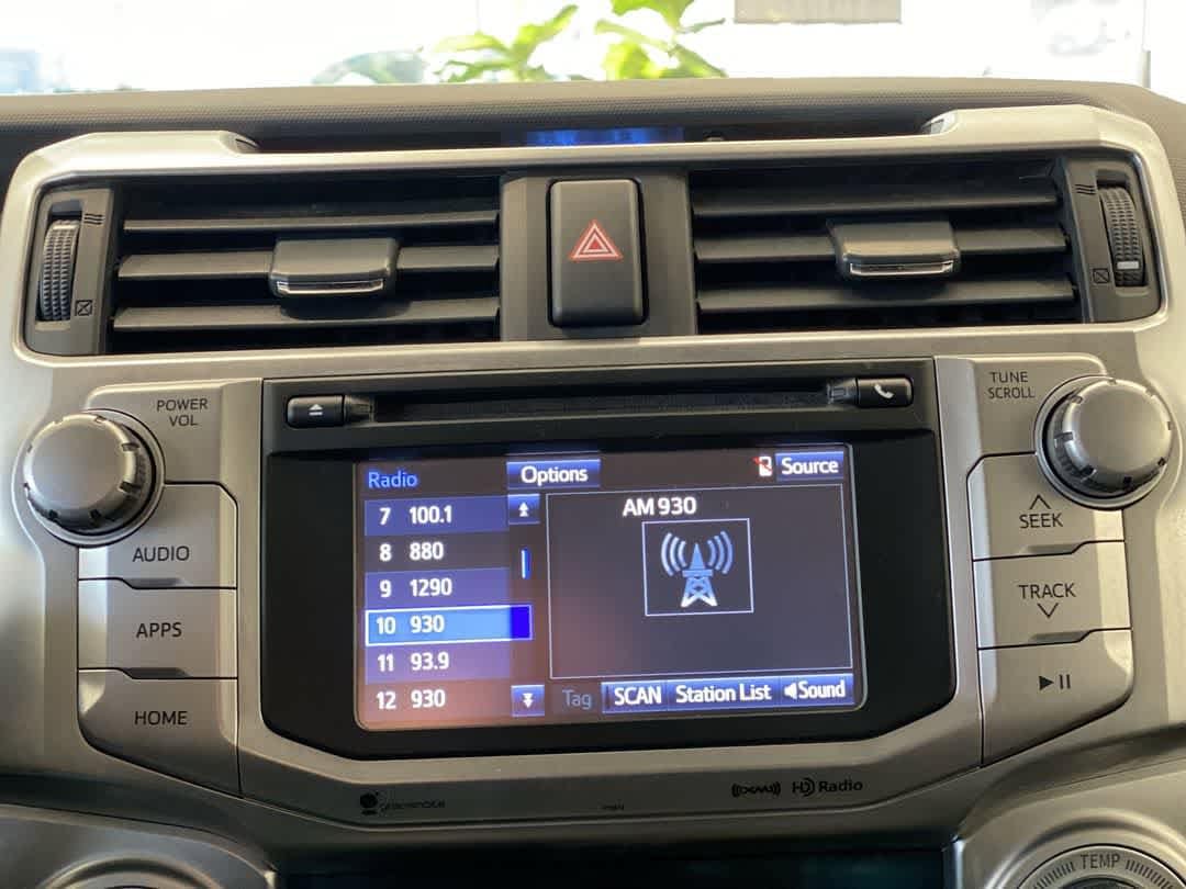 Thumbnail: 2019 Toyota 4Runner - 18