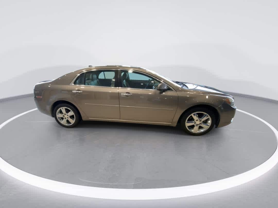 Thumbnail: 2012 Chevrolet Malibu - 9