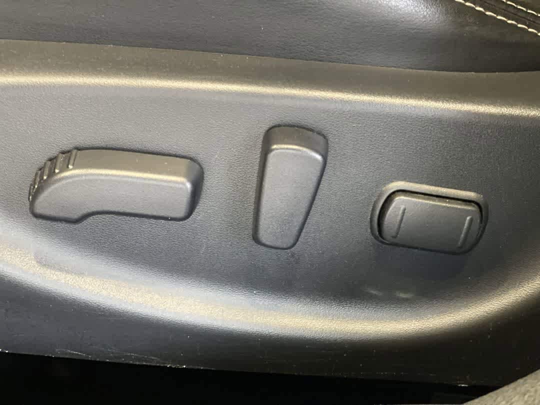 Thumbnail: 2019 Nissan Maxima - 15