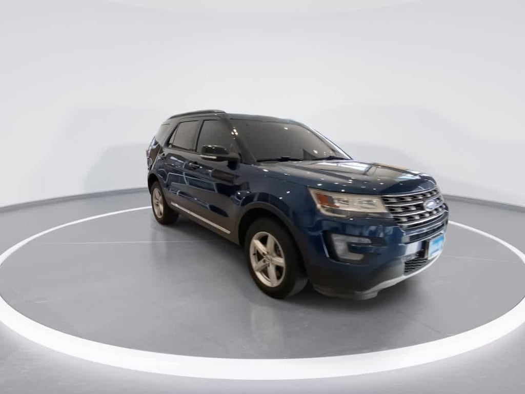 Used 2017 Ford Explorer XLT SUV