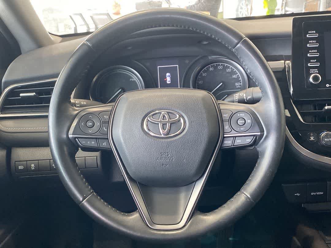 Thumbnail: 2022 Toyota Camry - 16