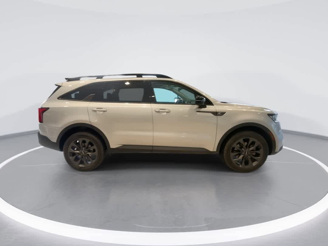 Thumbnail: 2022 Kia Sorento - 8