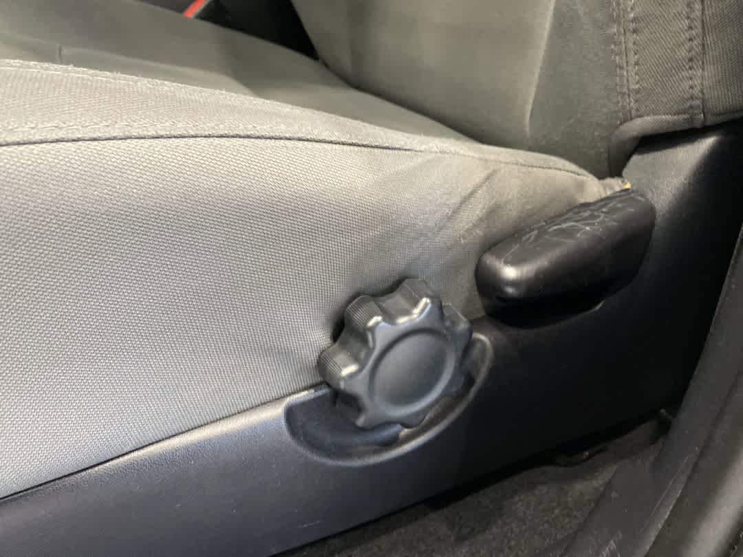 Thumbnail: 2018 Toyota Tacoma - 12