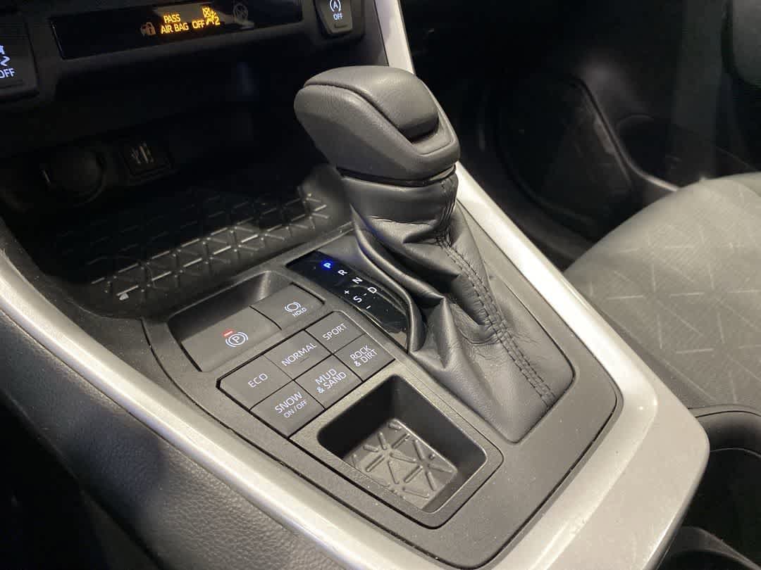 Thumbnail: 2025 Toyota RAV4 - 19