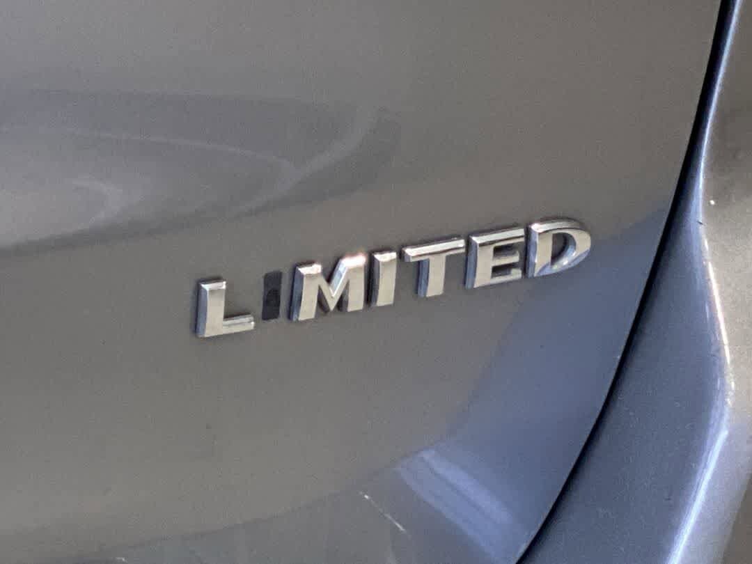 Thumbnail: 2015 Jeep Grand Cherokee - 12