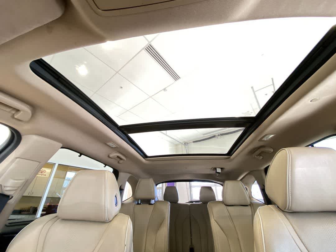 Thumbnail: 2022 Acura MDX - 21