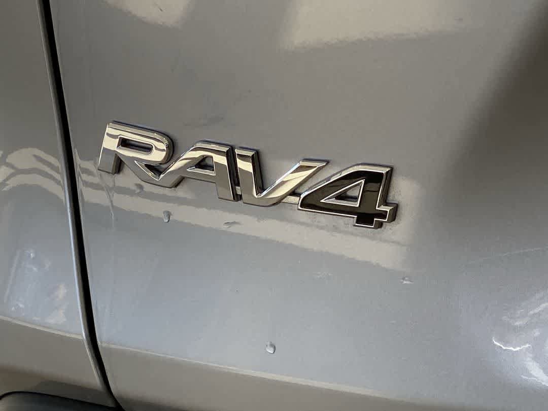 Thumbnail: 2024 Toyota RAV4 - 11