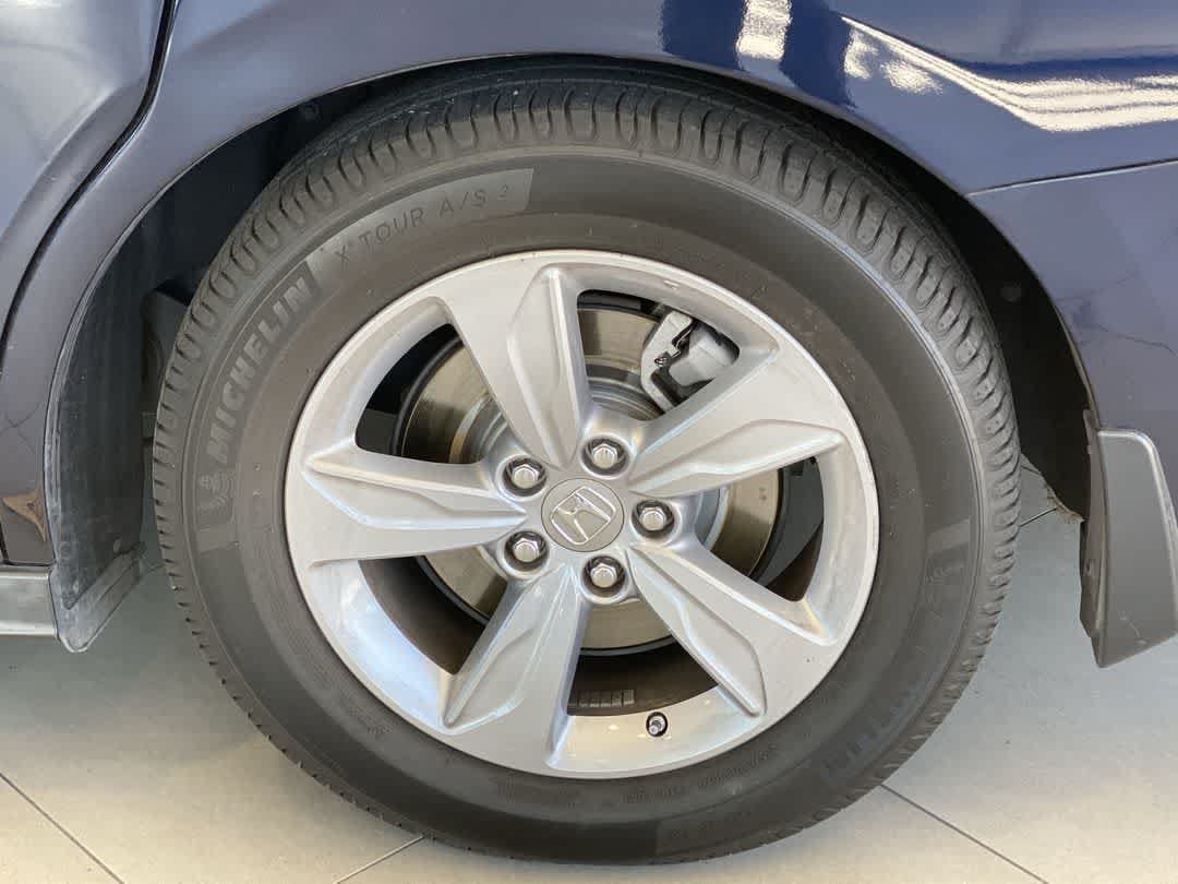 Thumbnail: 2018 Honda Odyssey - 12