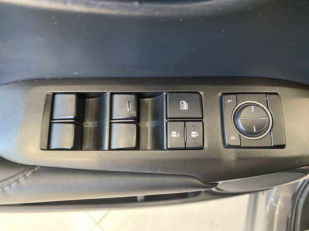 Thumbnail: 2016 Lexus NX - 15