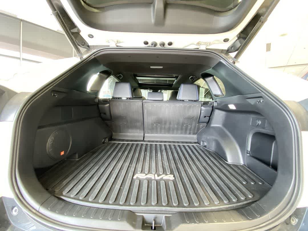 Thumbnail: 2022 Toyota RAV4 - 27