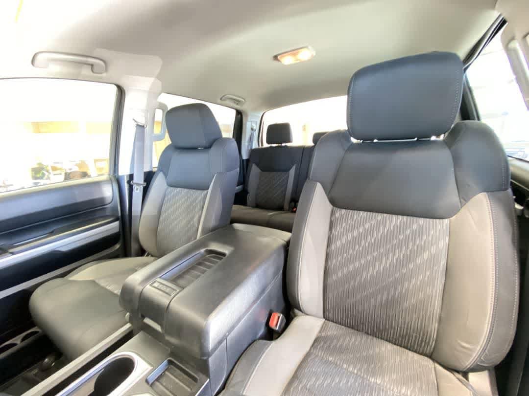 Thumbnail: 2019 Toyota Tundra - 14