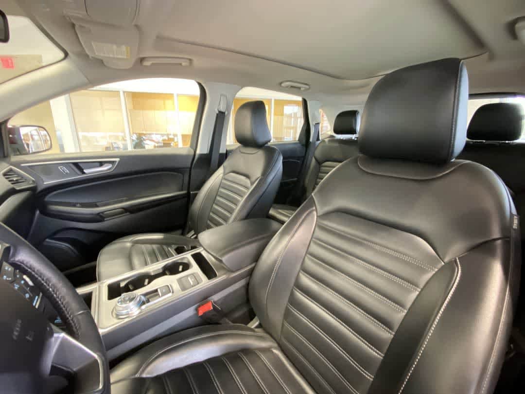 Thumbnail: 2022 Ford Edge - 14