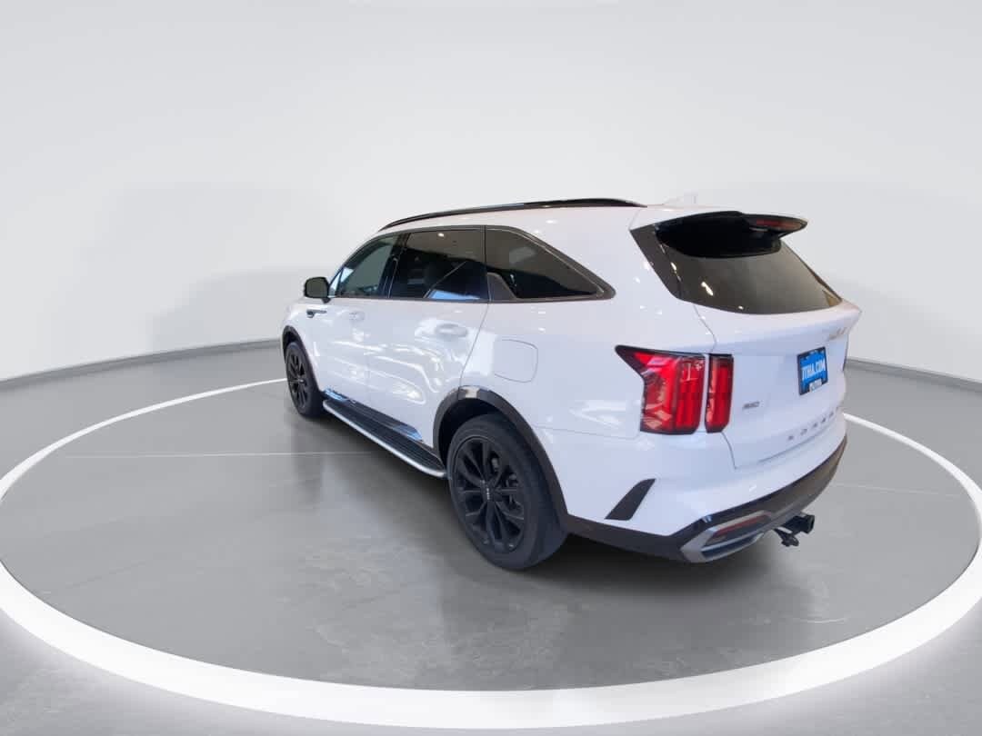 Thumbnail: 2022 Kia Sorento - 6