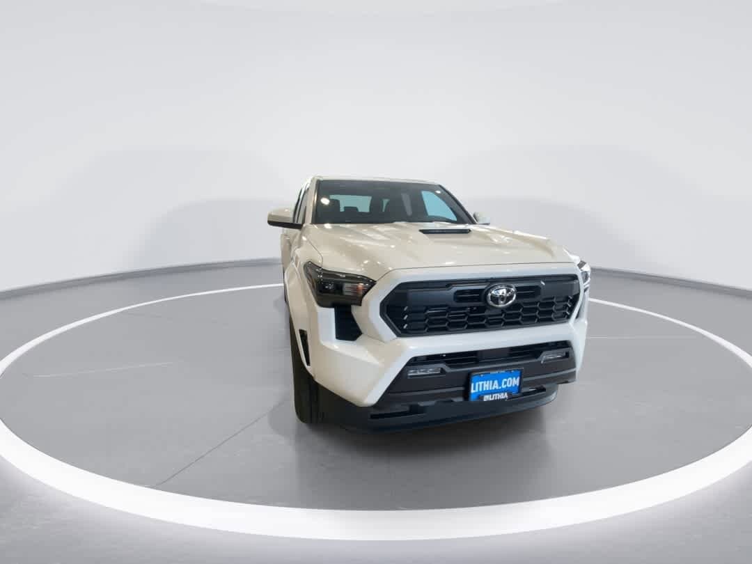 2025 Toyota Tacoma TRD Sport photo 2