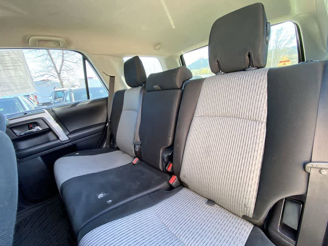 Thumbnail: 2019 Toyota 4Runner - 25