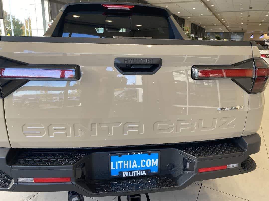 Thumbnail: 2023 Hyundai Santa Cruz - 10