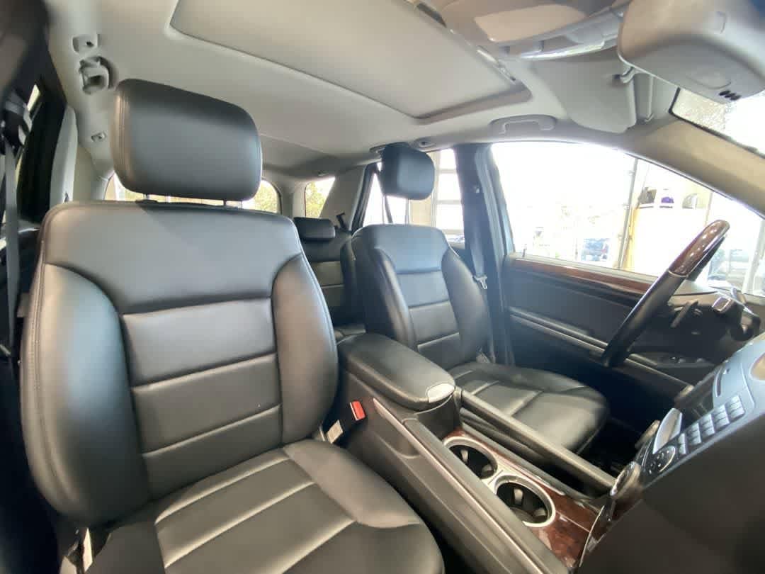 Thumbnail: 2010 Mercedes-Benz M-Class - 28