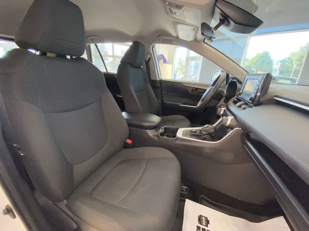 Thumbnail: 2022 Toyota RAV4 - 26