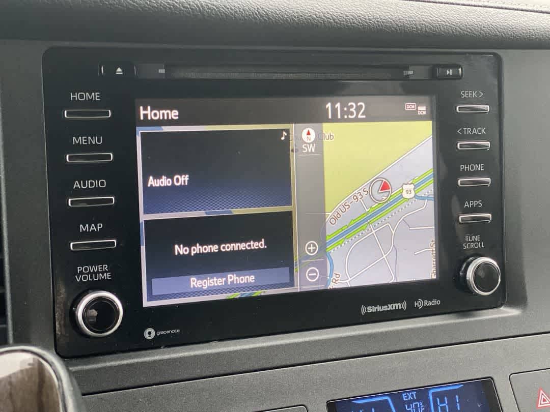 Thumbnail: 2020 Toyota Sienna - 16