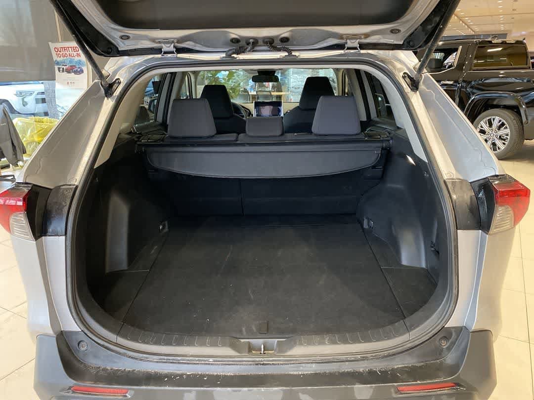 Thumbnail: 2025 Toyota RAV4 - 22