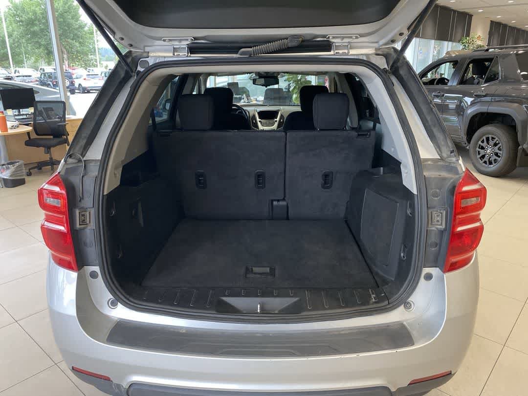 Thumbnail: 2017 Chevrolet Equinox - 24