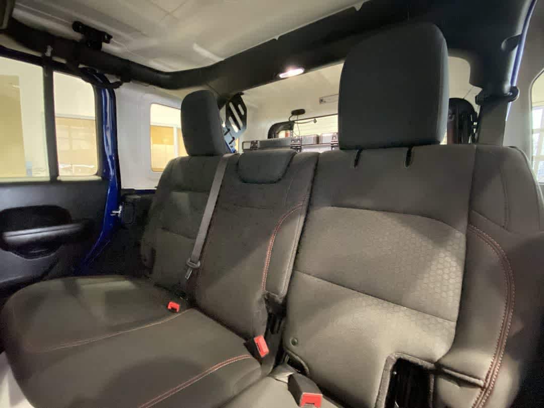 Thumbnail: 2018 Jeep Wrangler - 23