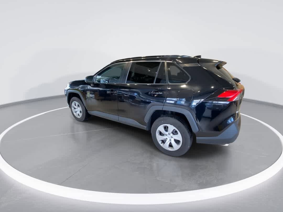 Thumbnail: 2021 Toyota RAV4 - 6