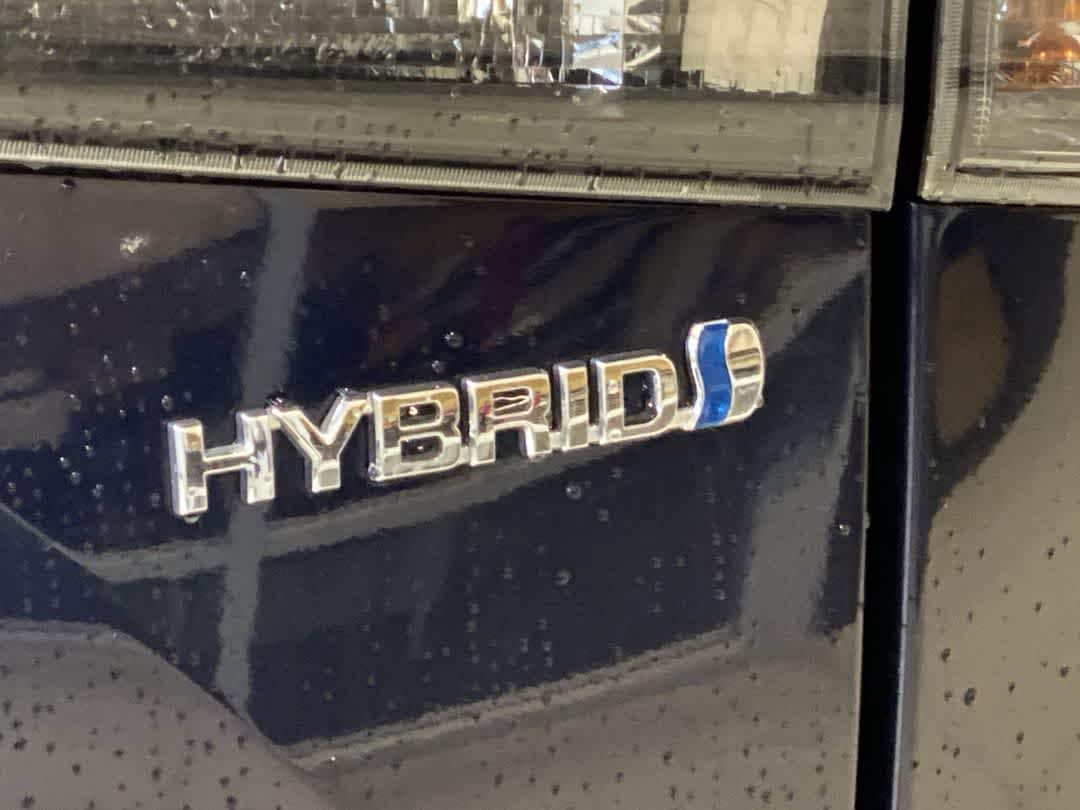 Thumbnail: 2023 Toyota Highlander - 12