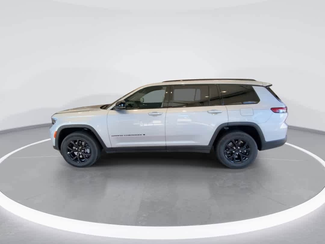 Thumbnail: 2024 Jeep Grand Cherokee L - 5
