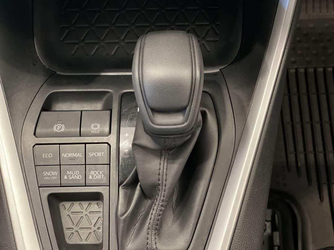 Thumbnail: 2019 Toyota RAV4 - 22