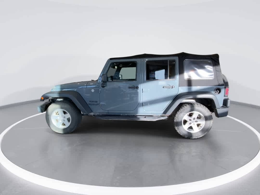 Thumbnail: 2015 Jeep Wrangler - 5