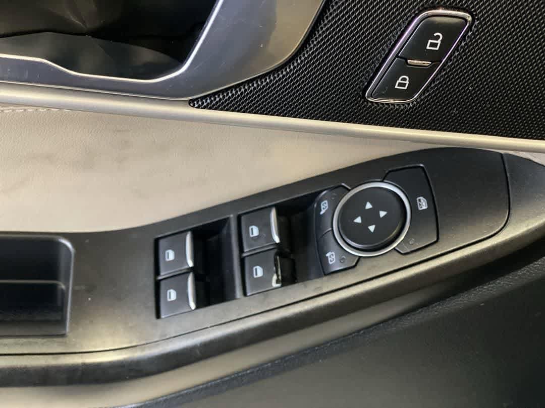 Thumbnail: 2020 Ford Explorer - 16