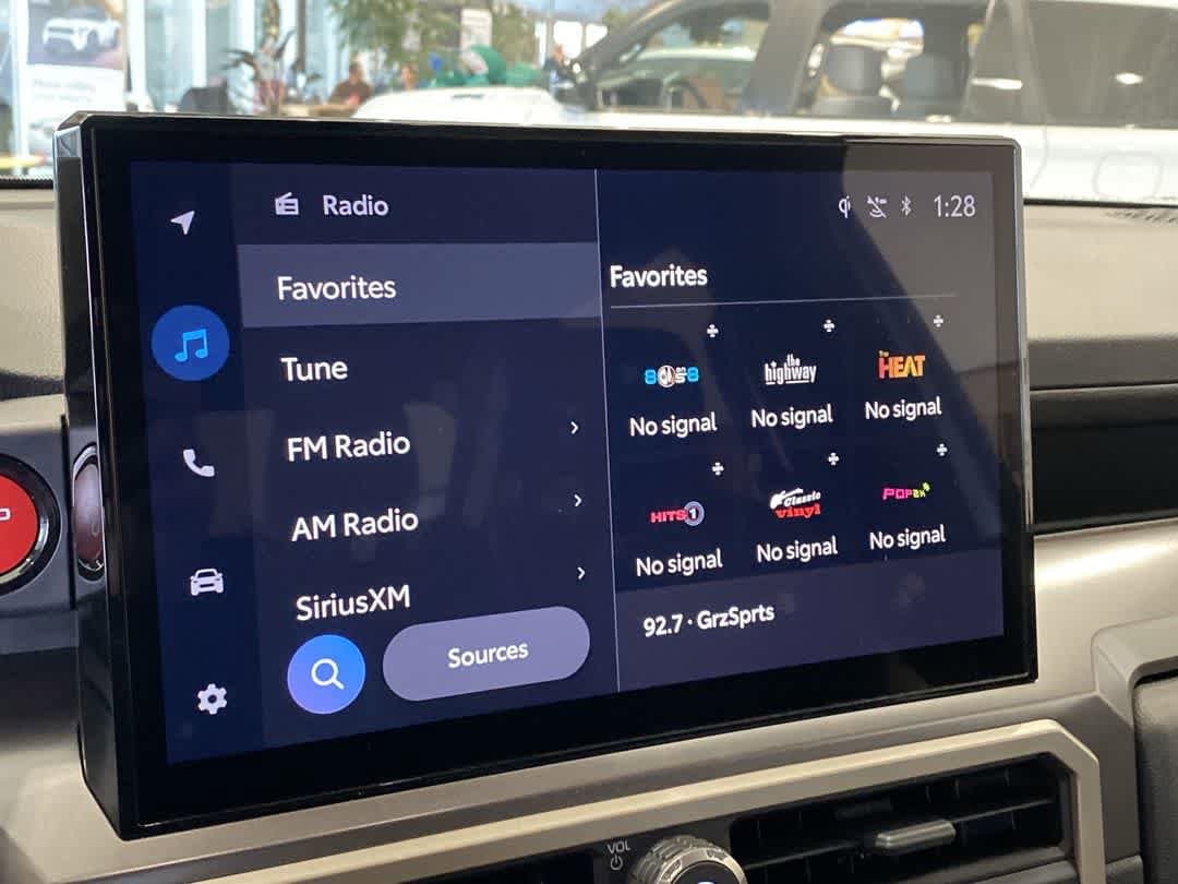 Thumbnail: 2025 Toyota Tacoma - 15