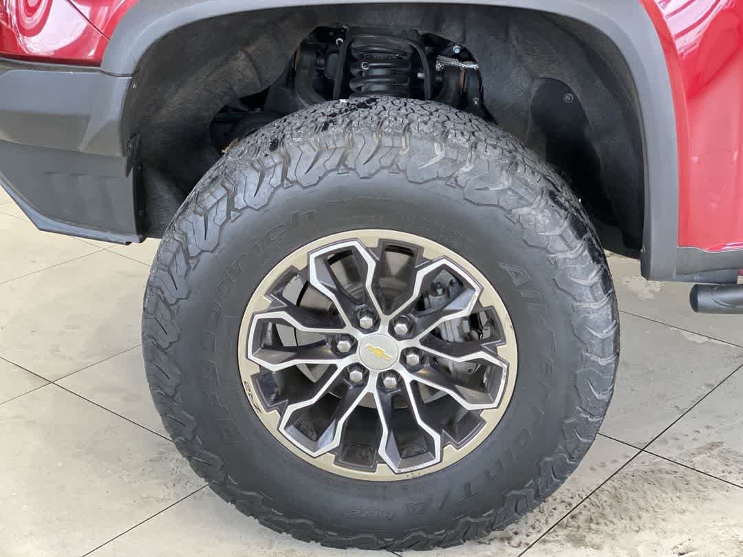 Thumbnail: 2019 Chevrolet Colorado - 12