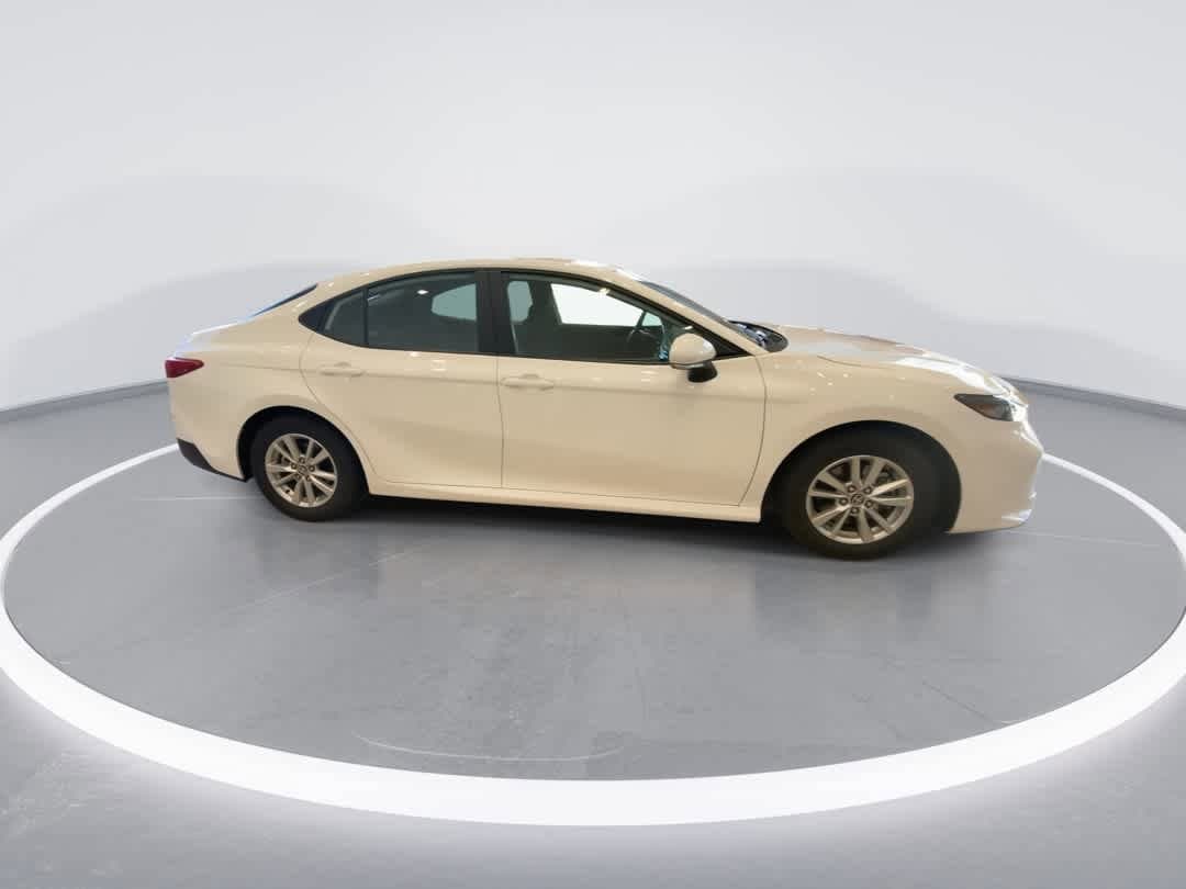Thumbnail: 2025 Toyota Camry - 9