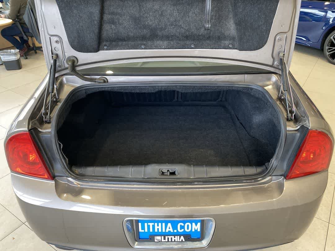 Thumbnail: 2012 Chevrolet Malibu - 21