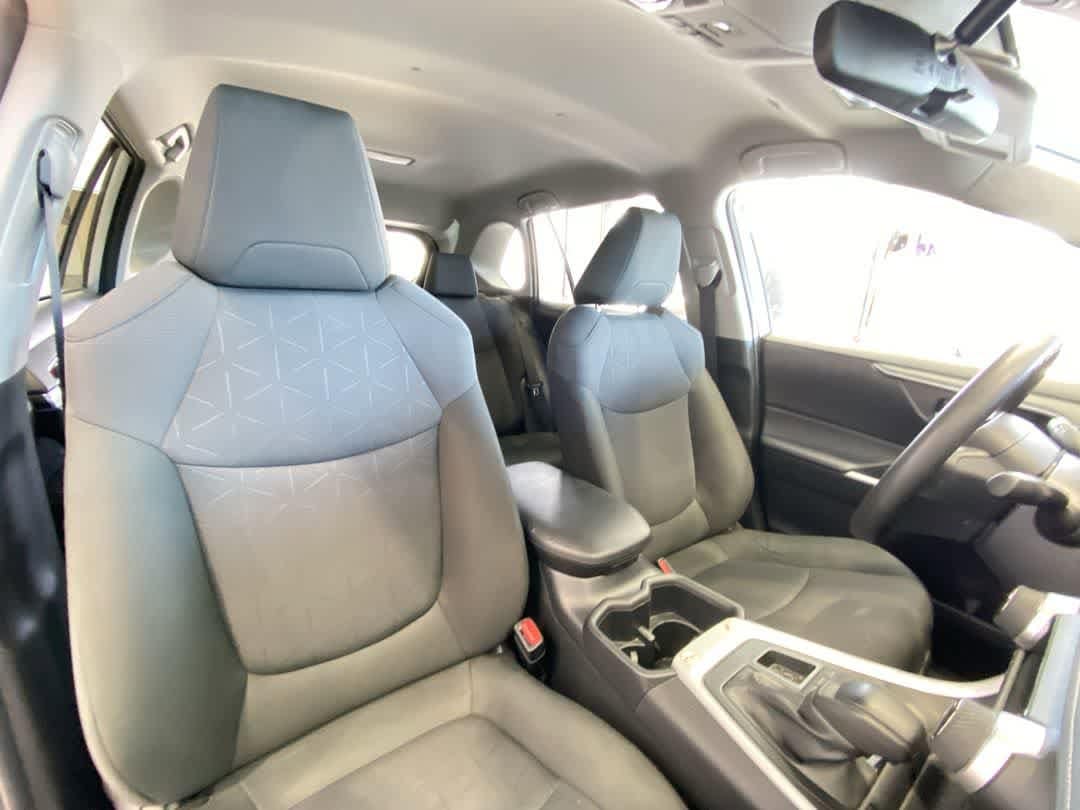 Thumbnail: 2025 Toyota RAV4 - 26